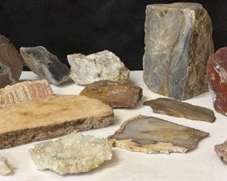 T002 Geodes Slabs More