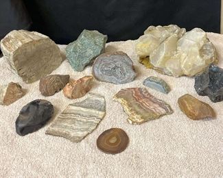 T003 Geodes Slabs and More