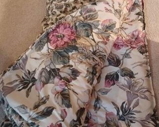 Floral Reversible King Comforter