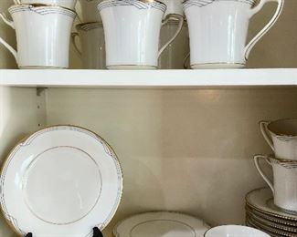 Noritake set of 10 dessert plates/cups and saucers