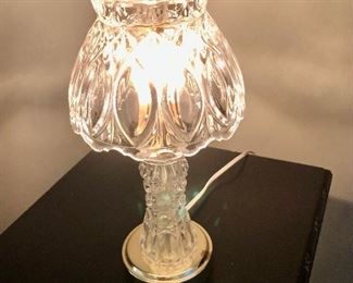 Small crystal lamp