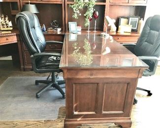 Partners desk/office chairs