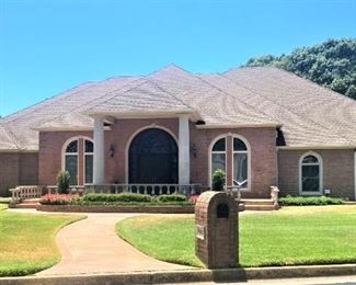 You will be pleased when you see the lovely selections at 6807 Hollytree Circle, Tyler, Texas, July 28-30.