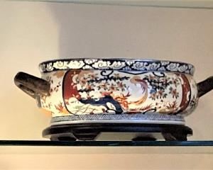 Foo dogs; large oval Imari bowl with handles