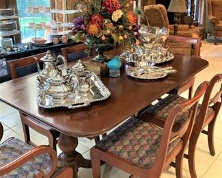 Consigned Duncan Phyfe style vintage dining table & 6 chairs; silverplate tea set