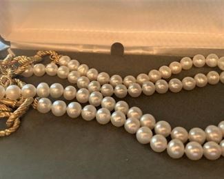 The jewelry box does not necessarily denote the maker.