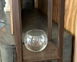 Contemporary light/shelf