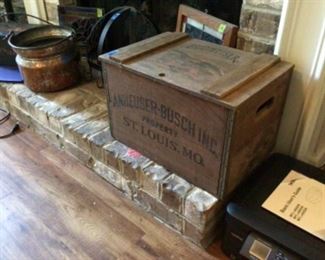 Vintage Bicentennial Budweiser Crate