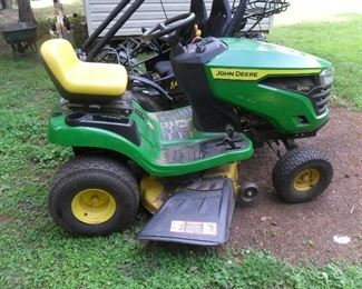 John Deere S100