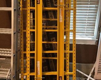 Metal Tech Scaffolding like new condition  