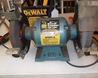 Bench grinder