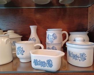 Pfaltzgraf vintage blue floral