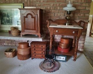 Shaker boxes, very nice wash stand, beautiful miniature chest by American Country reproductions and 2 Porky Pine baskets with lids
