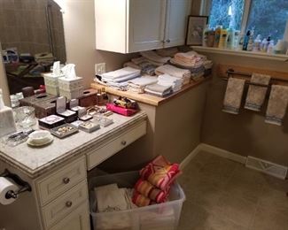 Lots of towels/jewelry 