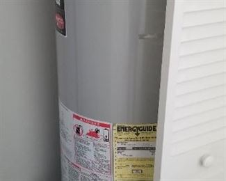 Bradford White 50 gallon GAS hot water heater