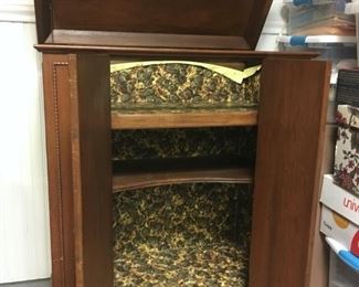 Must see in person.  Nice!