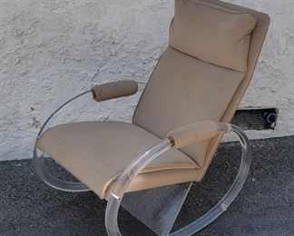 17 CHJ Rocking chair (Obama chair style) 
37” X 25”  X 36” 