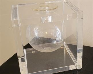 58 CHJ Lucite with glass flower vase 
7.5” X 6” X 7.5
