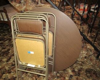 Folding round card table with 4 chairs- great shape!