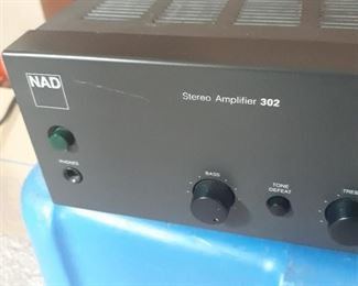 NAD stereo amplifier model 302