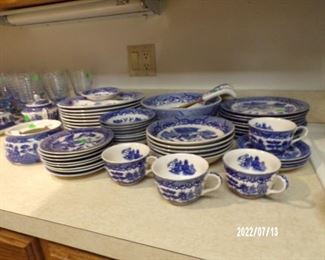 vintage dishes, nice set