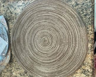 4 round place mats, was $6, NOW $3