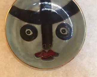 OVERSIZED SIGNED ART POTTERY PLATE. SIGNED ON REVERSE. ORIGINAL TAGS. 