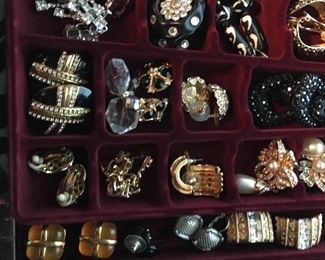 THIS ENTIRE TRAY ARE 80'S VINTAGE CLIP ON EARRINGS BY ST JOHN KNITS! 