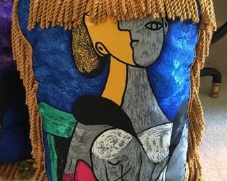 OVERSIZED PICASSO PILLOWS 