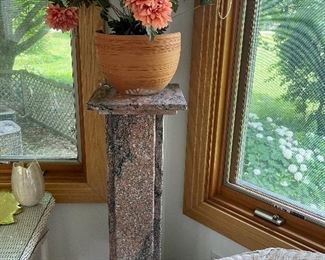 MARBLE PINK PEDESTAL