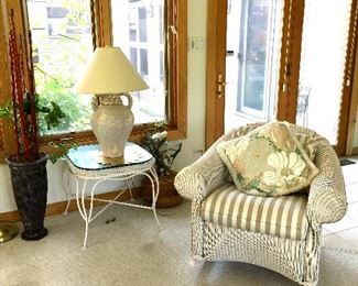  LLOYD FLANDERS WICKER ROCKER