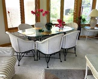  LLOYD FLANDERS DINING TABLE CHAIRS
