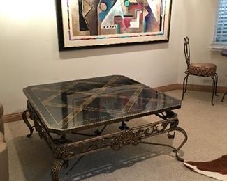 OVERSIZED COFFEE TABLE. 