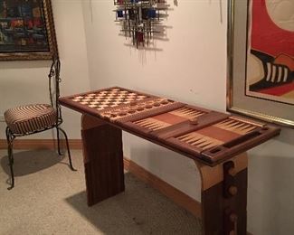WOODEN ART CHESS CHECKERS GAME TABLE. 