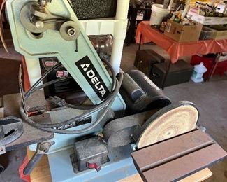 Delta tabletop saw
