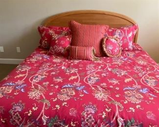 King size bed wit custom made comforter 