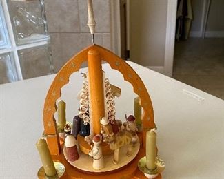 Richard Glaesser Nativity Scene Pyramid