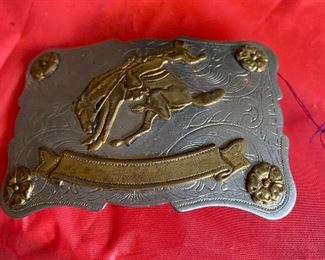 Belt buckle