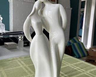 Royal Doulton "Lovers" figurine