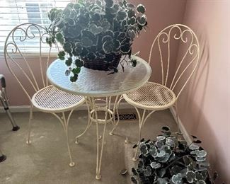 Metal bistro set