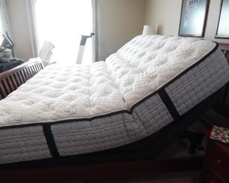 Fully adjustable King bed