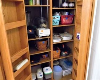 Lots of kitchen storage items are available