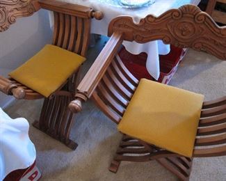 Savonrola wood chairs! These are probably from the 1960s or 1970s!