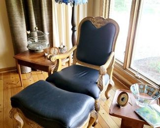 Black arm chair w/ ottoman, Lane mid century side tables, 