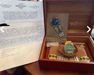 1978 Rolex Oyster Perpetual Datejust 18K Gold Watch in Case with aftermarket band and and aftermarket Jade 10K gold band, original box & Certificate of Appraisal.
1 crack (crazing) in dial from date window down 
Needs Cleaning
Serial # warn off in middle unsure if middle number is a 6 or 0. 
