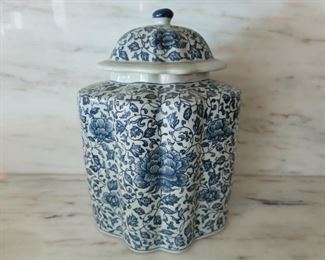 Blue & White Flower Pattern Ginger Jar, 1 of 2