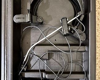 Shure Professional Unidirectional Head-Worn Dynamic Microphone