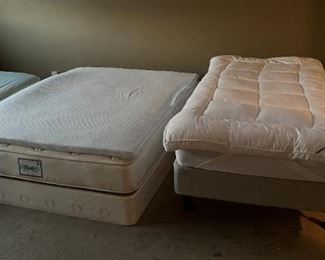 It looks like a twin and a full-sized bedframes.