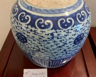 #47	100 Yr. Old & Blue & White Qins Dynasty Lotus Flower Ginger Jar 9 (no lid) 8" (certification Hong Kong)	 $185.00 
