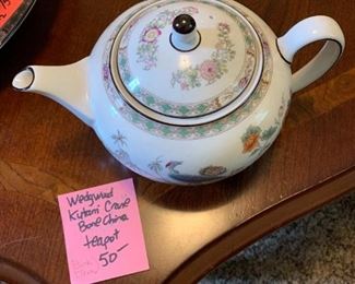 #117	Black Trimmed Wedgewood Kutani Crane - Tea Pot 	 $50.00 

